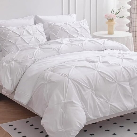 New White 7 Piece Pinch Pleated QUEEN Comforter Bedding Set - Picture 1 of 4